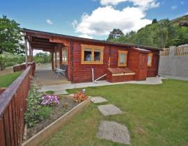 Click here for more about White Springs - Oak Lodge